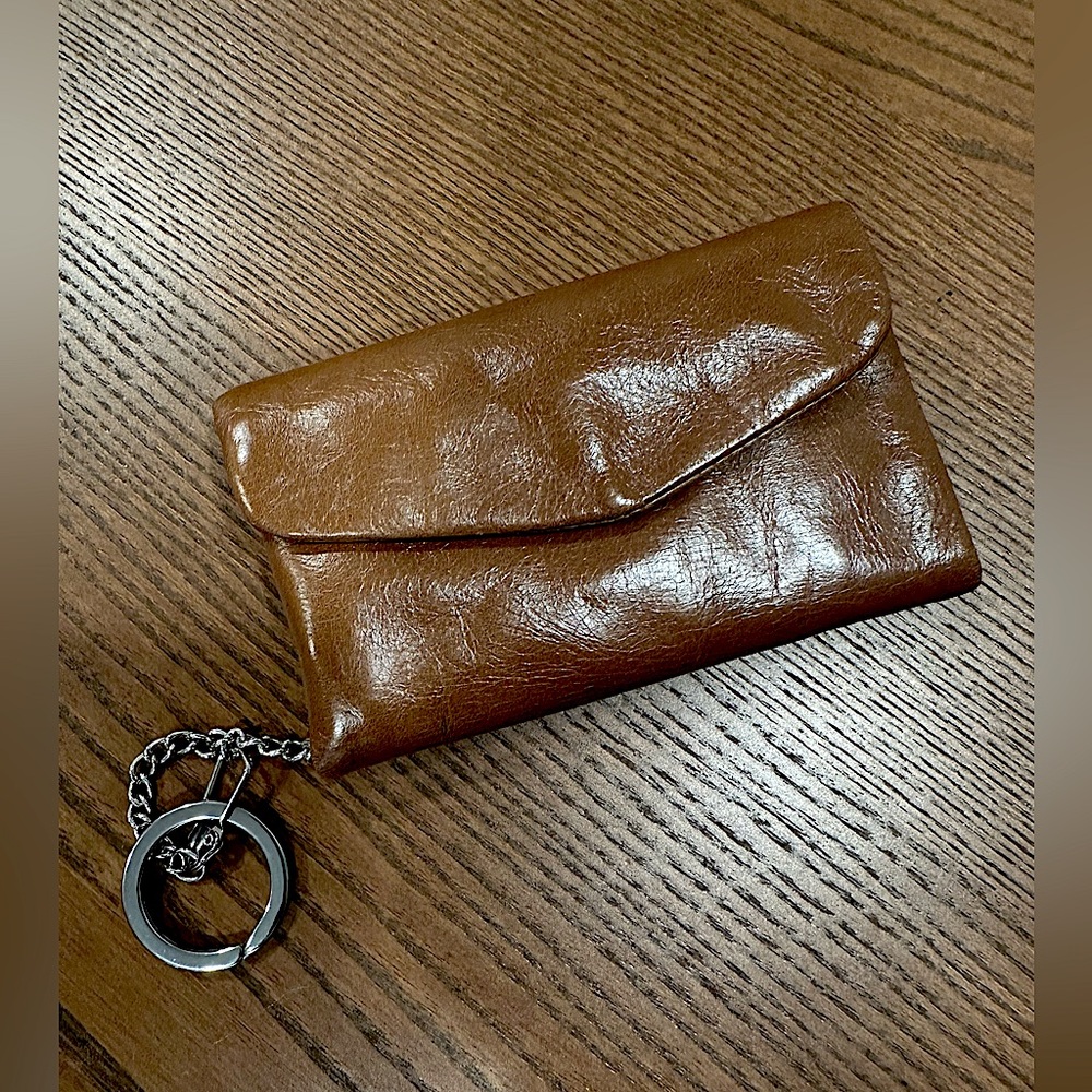 HOBO Zip Wallet - Cognac Leather